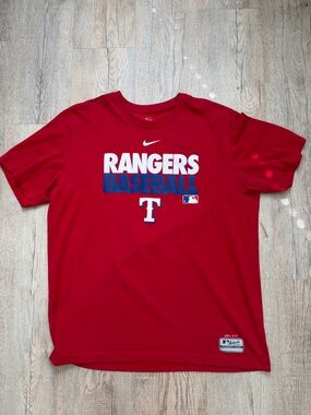 Nike Men’s Red Texas Rangers Baseball Tee